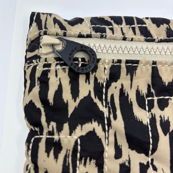 Marc by Marc Jacobs cheetah makeup bag / accessory pouch - Picture 3 of 6